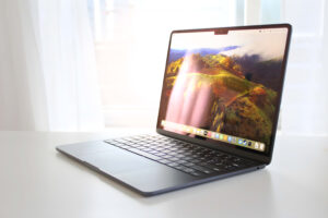 ¡13-inch Apple MacBook Air M3 Desplomado a $899 en Best Buy!