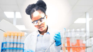 ¡Alerta Roja para la Ciencia! La Congelación de Fondos Amenaza la Investigación en Estados Unidos