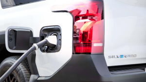 Doble Puerto de Carga: La Innovación de GM en Vehículos Eléctricos