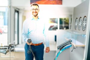 Solo el 5% de los compradores de autos en EE. UU. desean un vehículo eléctrico, según una encuesta