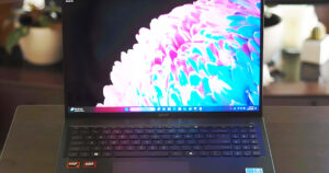 ¡ACER SWIFT 16 LAPTOP CON IA Y OLED, AHORA A SOLO 850 DÓLARES EN BEST BUY!