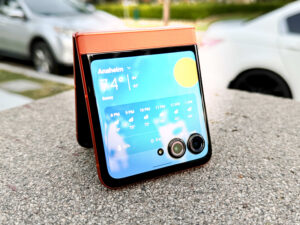 ¡OFERTÓN FLASH! ¡$100 de Descuento en el Motorola Razr 2024!