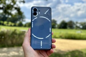 ¡El Nothing Phone 3 (y quizá sus hermanos!) llega el 4 de marzo!