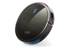 ¡Ofertón! Robot aspirador Eufy 11S Slim con 36% de descuento en Amazon