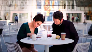 ¡Prepárate para una noche de risas y amor! Tres Rom-Coms en Amazon Prime Video para este Febrero