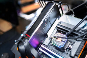 AMD: ¿Evento sorpresa en febrero? ¡El misterio de la RX 9070 XT al rojo vivo!