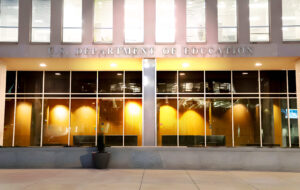 DOGE y el Acceso Ilegal a Datos de Préstamos Estudiantiles: Una Investigación Profunda