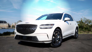 Genesis Electrified GV70: ¿Comprar el modelo 2025 o esperar al 2026?