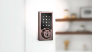 ¡ALERTA TECNO-AVANZADA! Kwikset Lanza Cerraduras Inteligentes con Z-Wave de Largo Alcance
