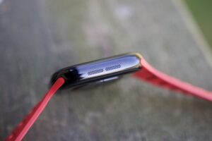 Usuarios reportan problemas de volumen bajo en el Apple Watch Series 10