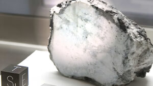 El enigma magnético de la Luna podría resolverse gracias a los impactos de asteroides