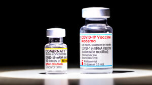 Incertidumbre sobre el futuro de las vacunas COVID-19 tras debate en la FDA