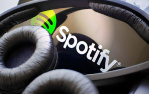 Música Generada por IA: El Caso ‘The Velvet Sundown’ y el Futuro del Streaming