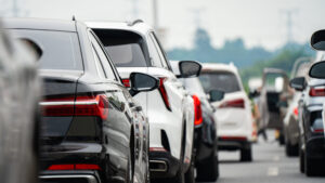 EE.UU. redefine su política de vehículos limpios: Análisis y consecuencias