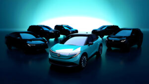 Nissan Modifica su Estrategia de Vehículos Eléctricos: ¿Qué Implicaciones Tiene?