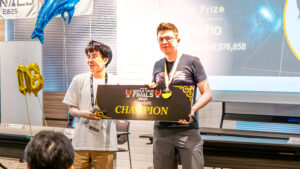 Programador Humano Derrota a la IA de OpenAI en Competencia Mundial