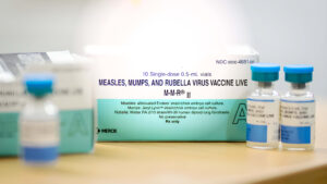 Epidemia de sarampión en Texas: Un recordatorio sobre la salud pública y la vacunación