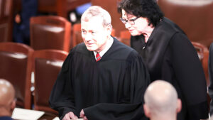 La Intervención de Roberts en el Caso FTC: Un Precedente Bajo el Microscopio Digital