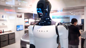 Tesla vs BYD: Análisis del mercado de vehículos eléctricos y la visión de Elon Musk sobre los robots