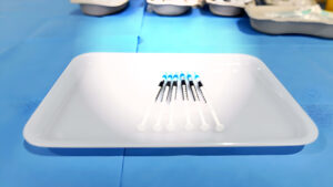 Paradoja en EE.UU.: Vacuna Pfizer contra COVID-19 con alta eficacia, pero acceso limitado