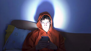 OpenAI Implementará Verificación de Edad en ChatGPT Tras Demanda Judicial